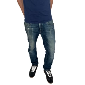 Sjukt feta jeans från LEE - Otroligt feta jeans med feta detaljer, priset kan såklart diskuteras på dom! 