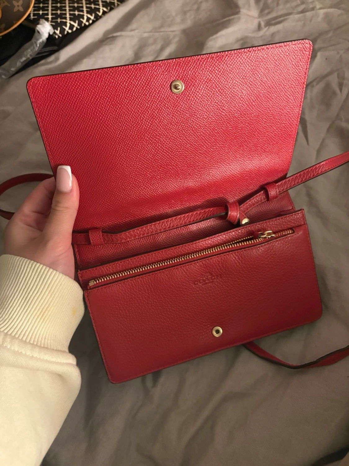 Röd axelväska från Coach - 1