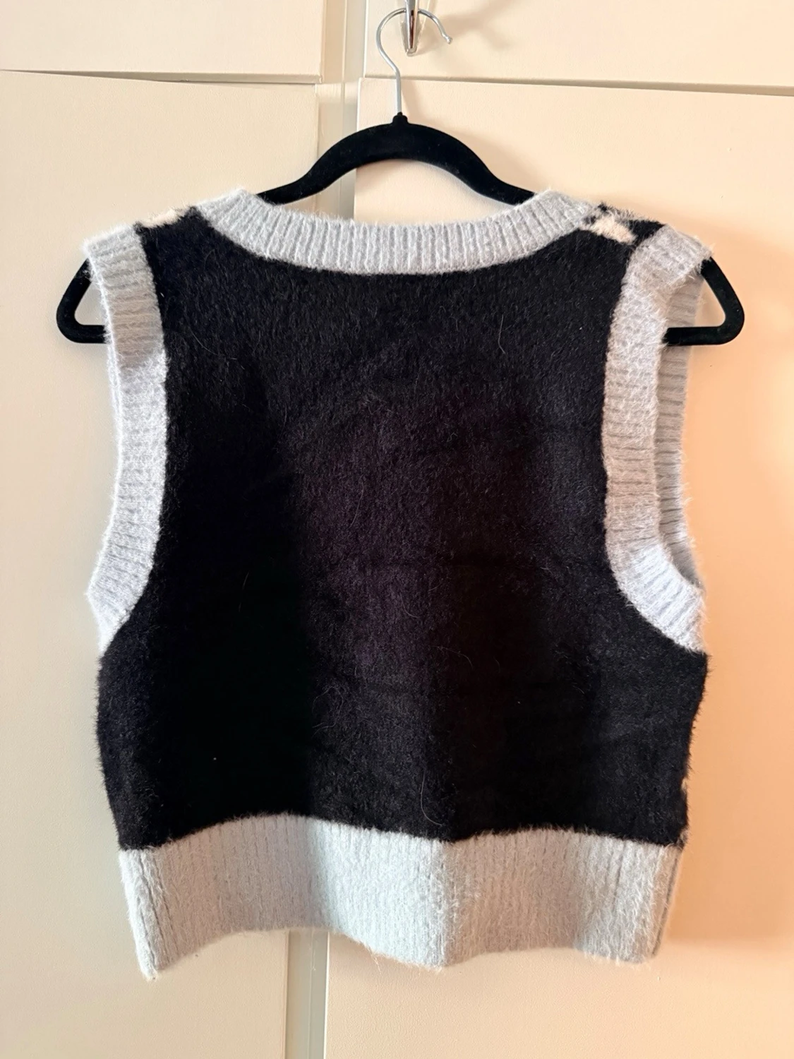Rutig stickad väst från H&M Divided - 2