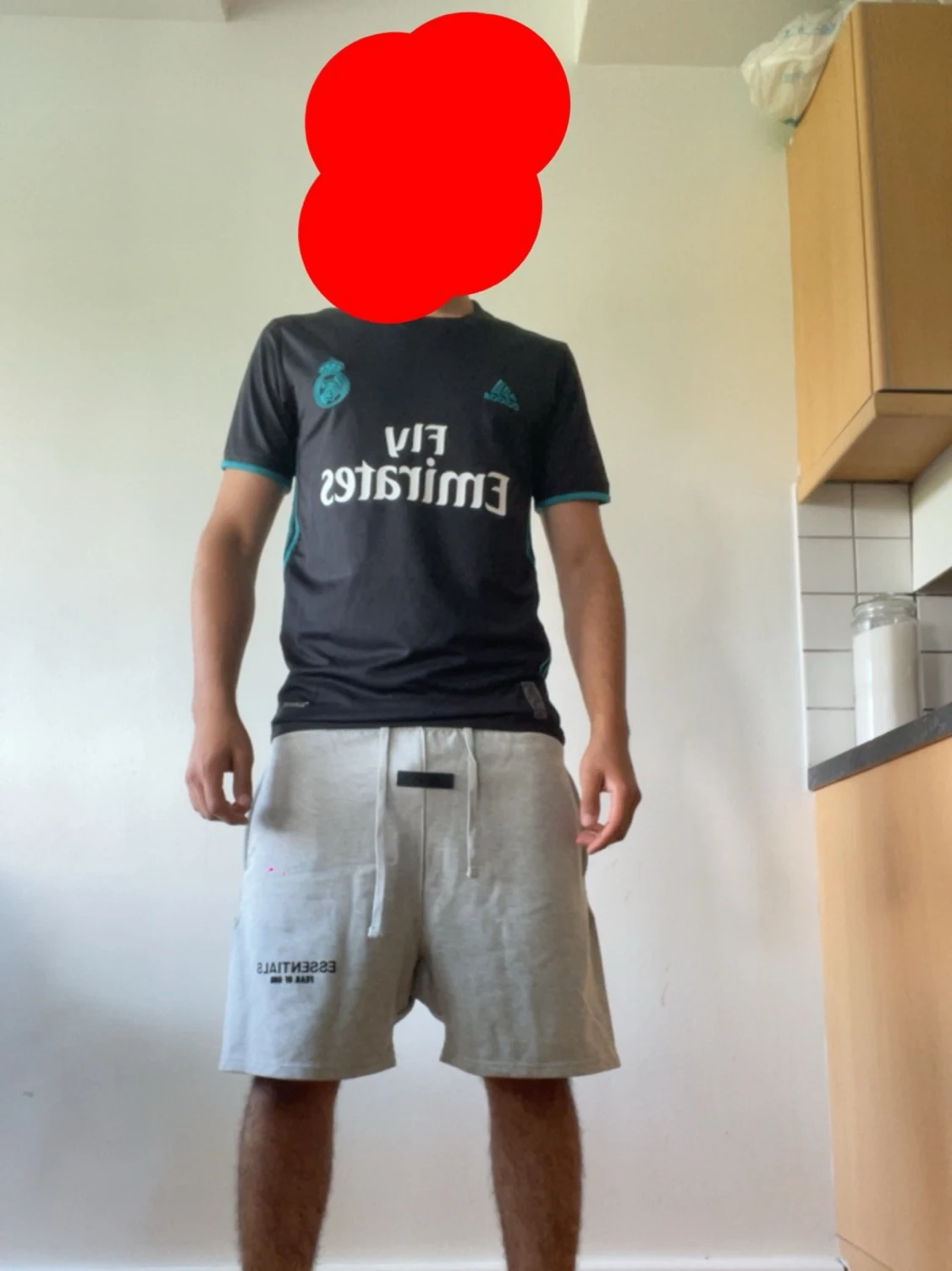 Grå shorts från Essentials Fear of God - 3