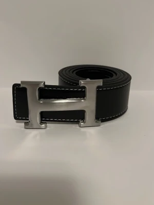 Herme's bälte svart - Helt nytt