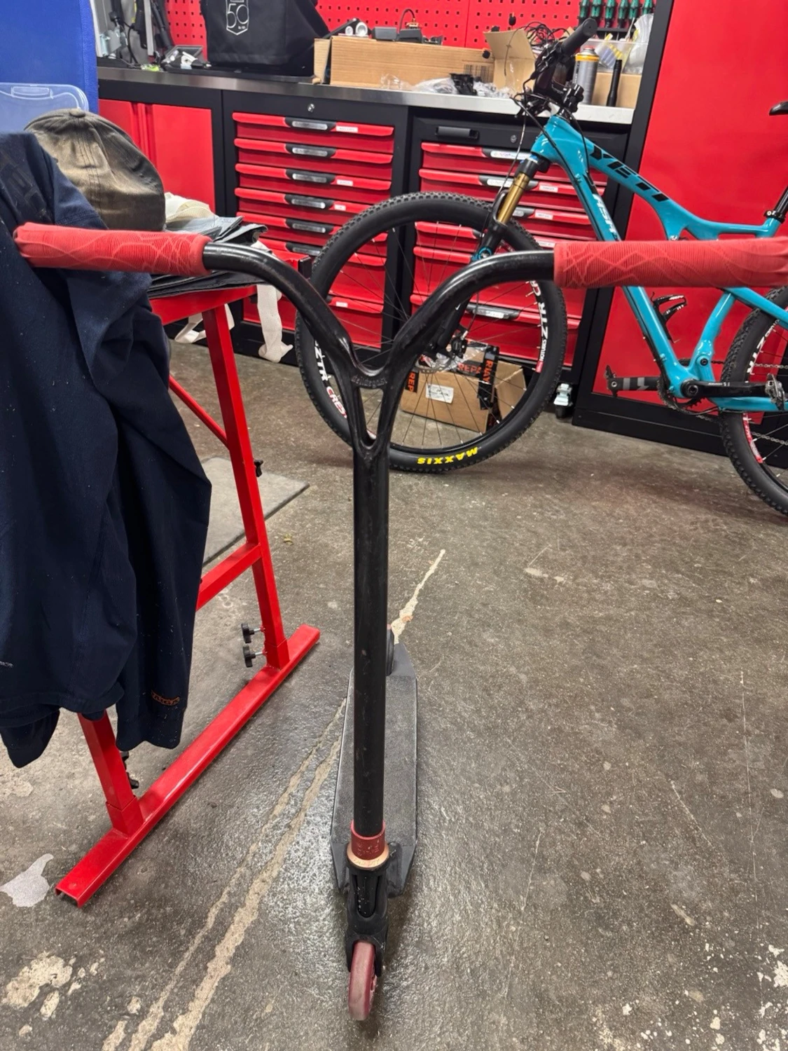 Ethic Kickbike Custom bygd, reserv delar, pris allt orginal 7800kr - 2
