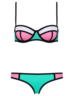 Turkos och rosa bikini - Supersnyggt bikini set i storlek M. Den är liten i storleken och passar även mig som har XS! Helt ny aldrig använd! Kupan är 17,5 cm rakt över!☺️Axelband medföljer! Skriv om du har frågor!💗