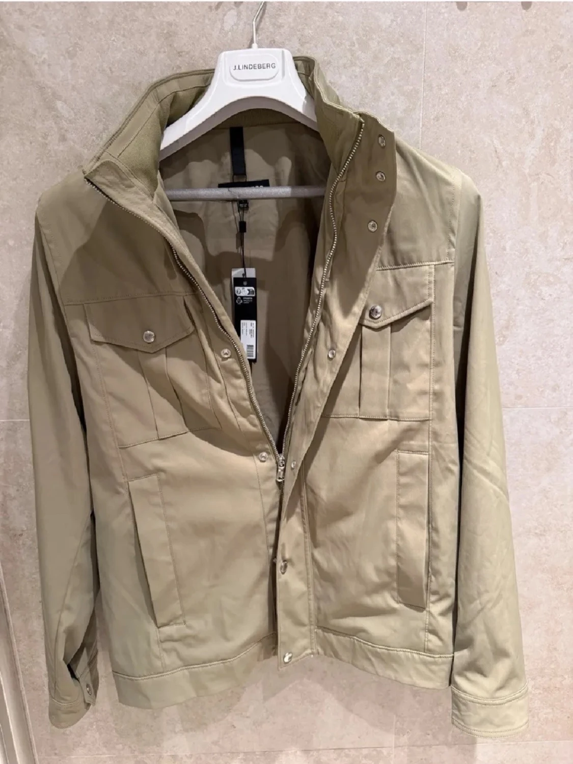 Bailey field jacket från j lindberg