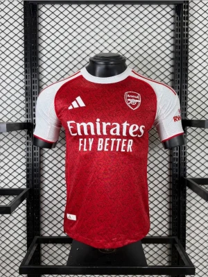 Arsenal tröja  - Bra kvalitet, priset kan diskuteras, har i alla storlekar