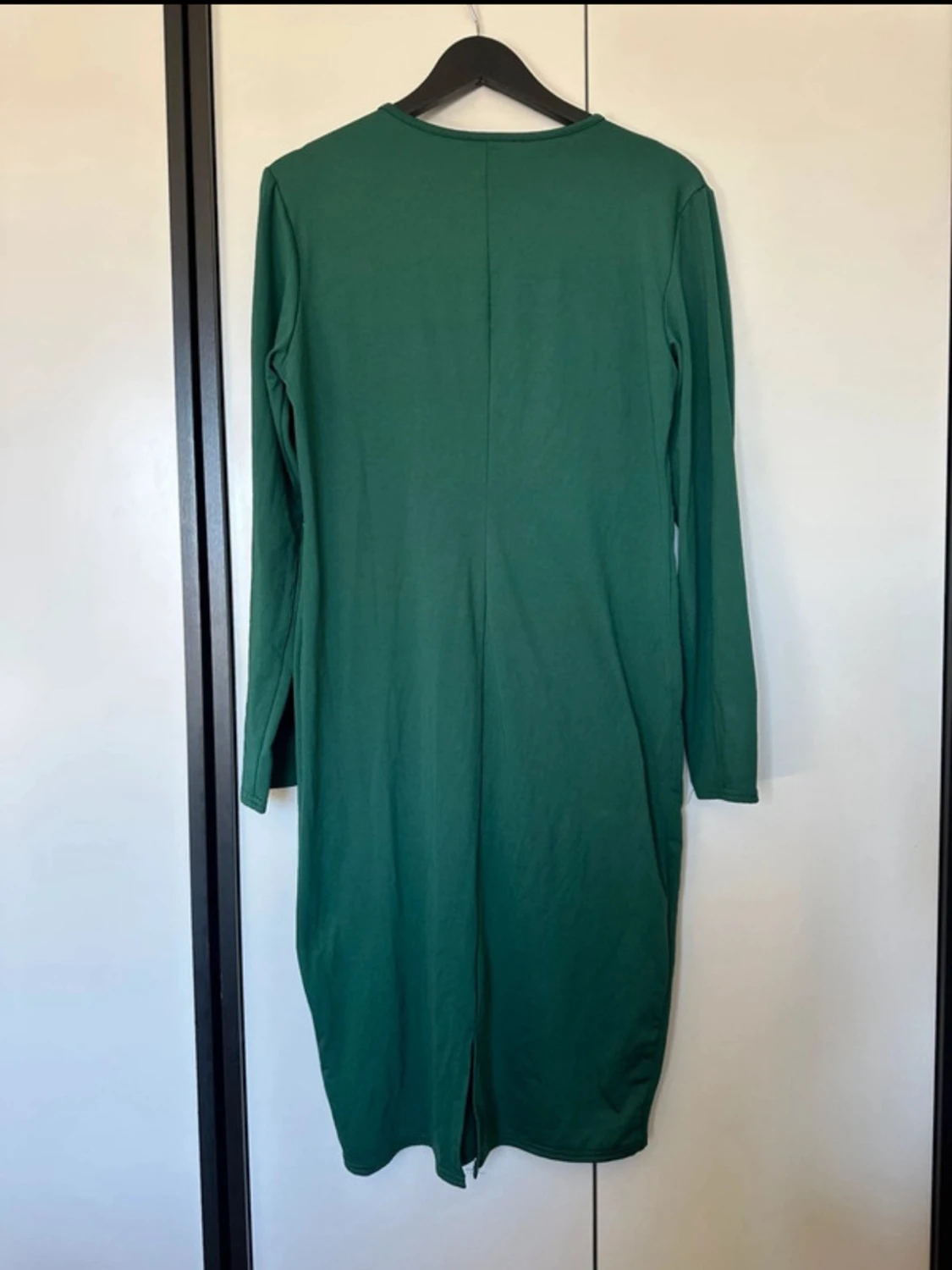 Grön klänning med lång ärm - 3