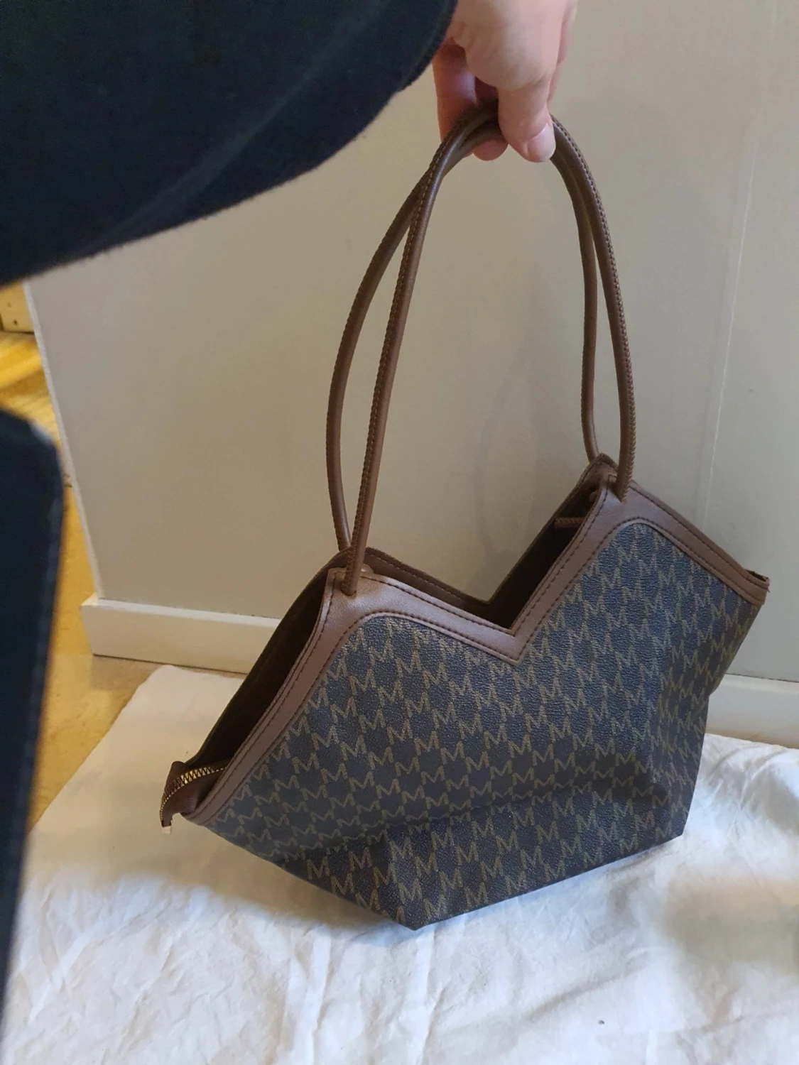 Brun handväska  - 1