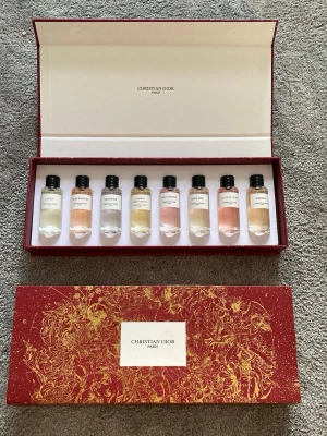 Dior Parfymset  - Skriv om du har frågor eller förslag😊