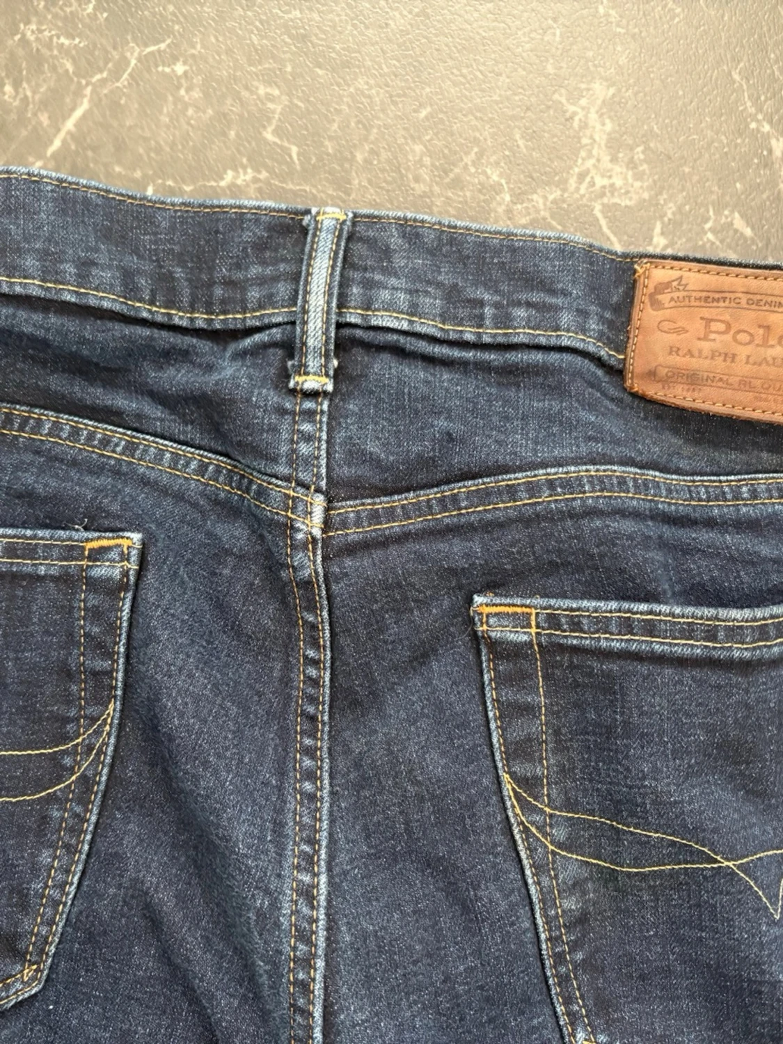 Mörkblå raka jeans - 3