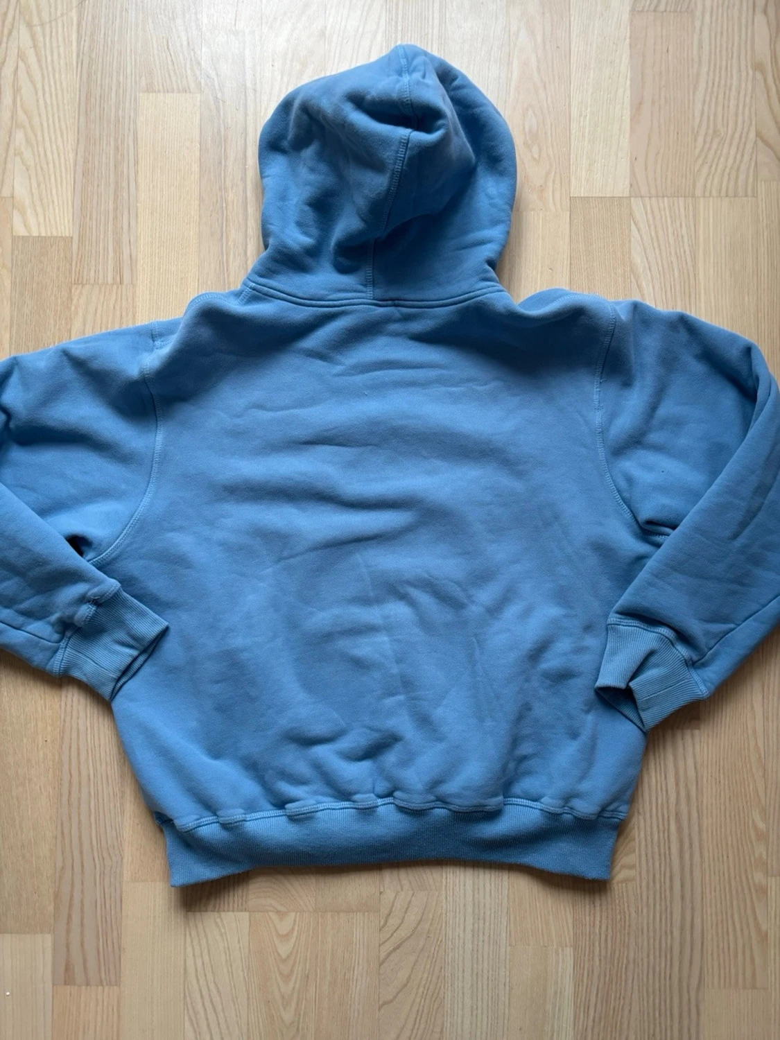 Blå hoodie från Corteiz - 3