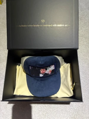 Maggior keps  - En fin maggior keps till sommaren, som inte har gått till tillgång på ett år snart och jag vill sälja den. 