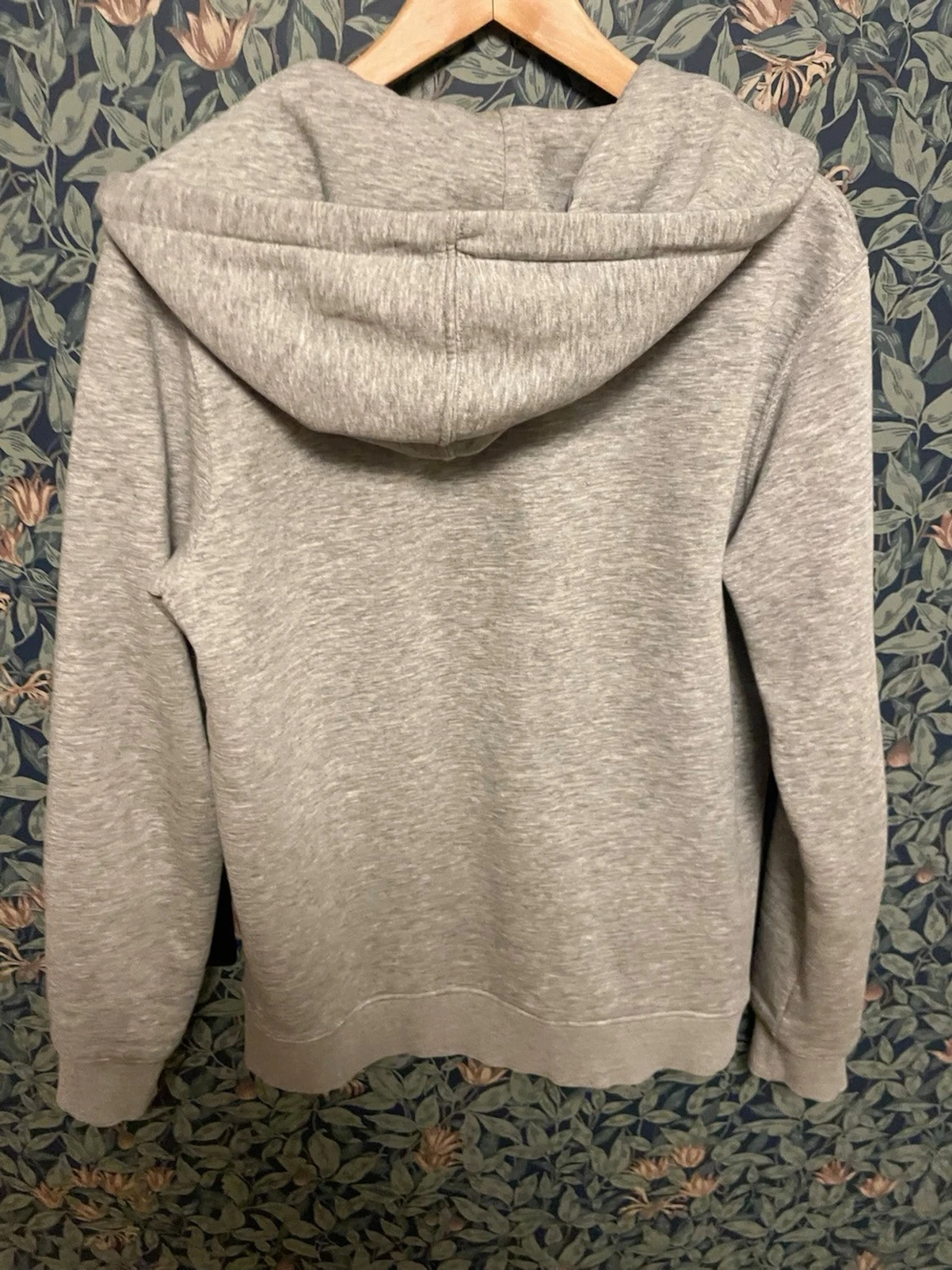 Grå zip hoodie  - 1