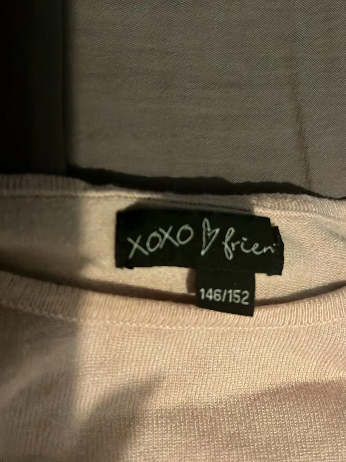 Ljusrosa tröja från XOXO friend