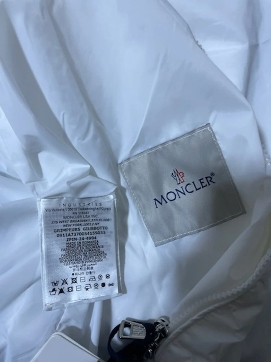 Vit vindjacka från Moncler - 1