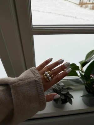 Mixed pearl ring ioaku - Nyskick då den knappt är använd! Nypris 699kr💗