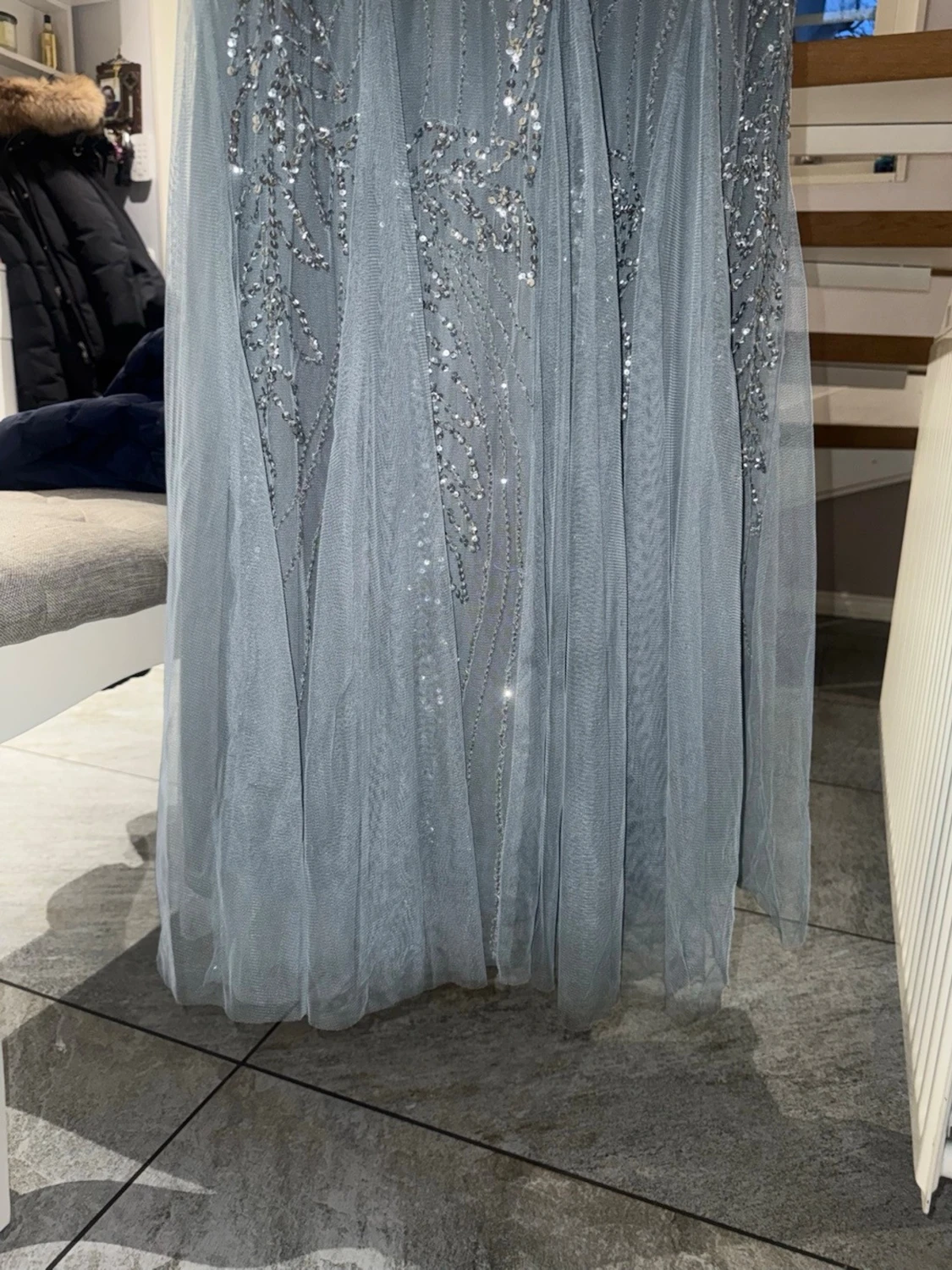 Ljusblå långklänning med paljetter - 3