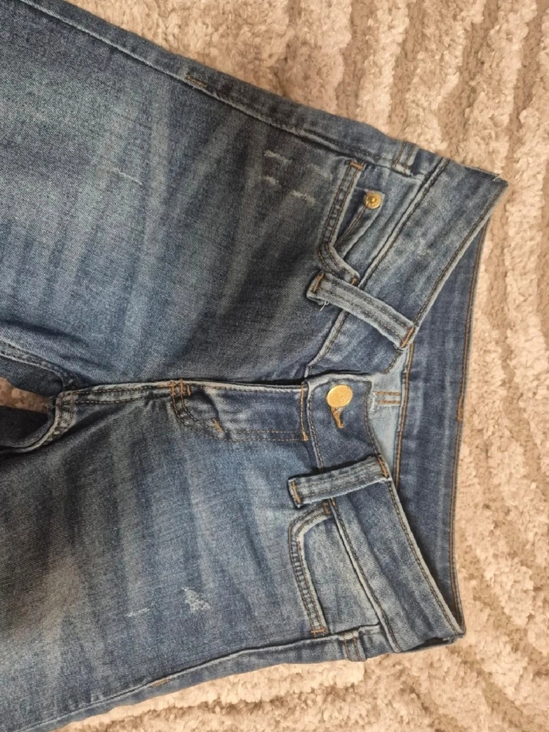 Blå extremt lowwaist bootcut jeans från Cheap Monday - 2