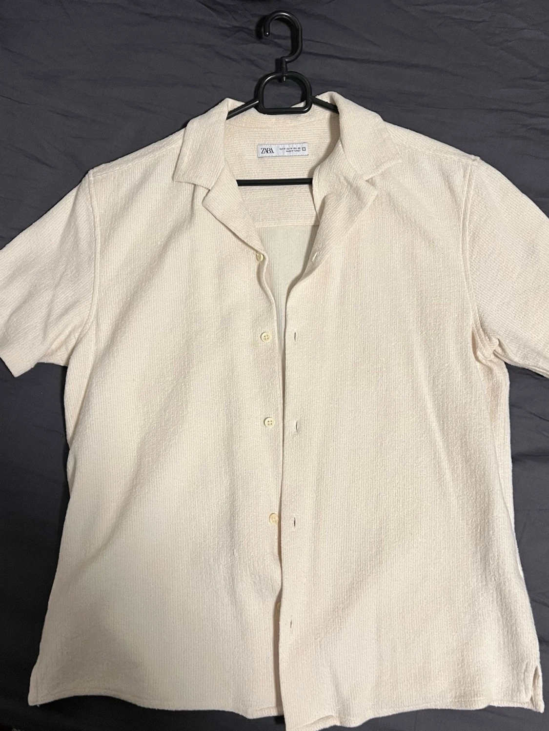 Krämvit kortärmad skjorta från Zara - 1