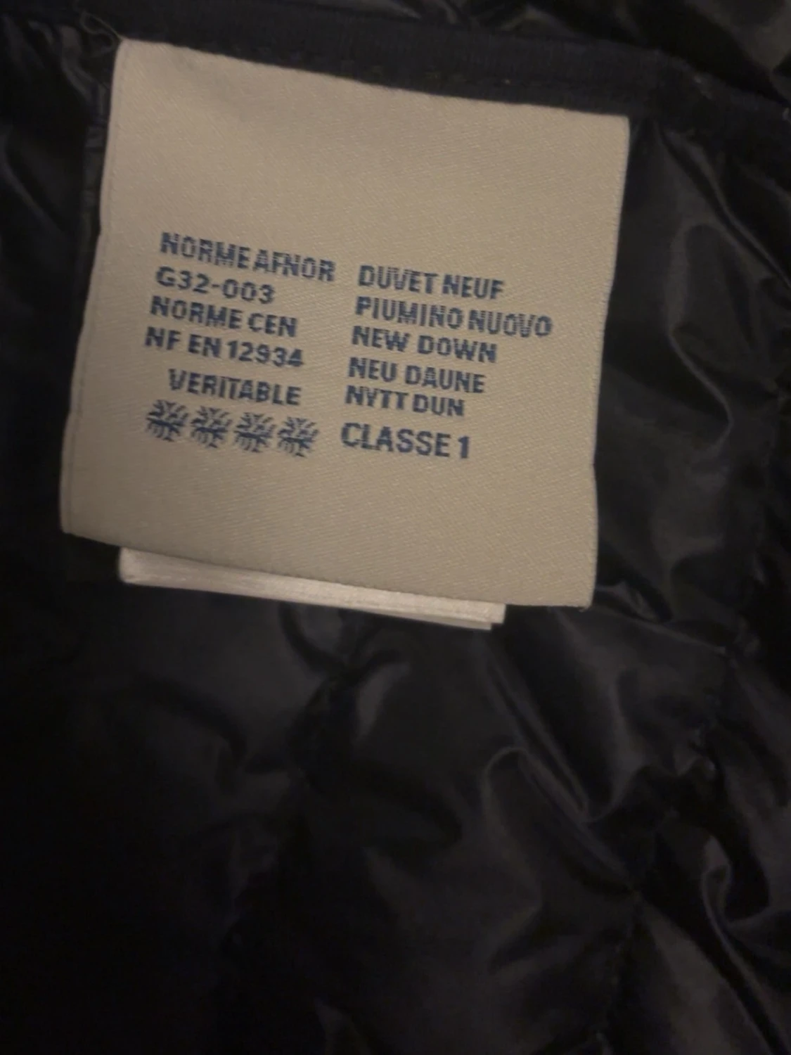 Svart Moncler kofta i bra skick  - 5