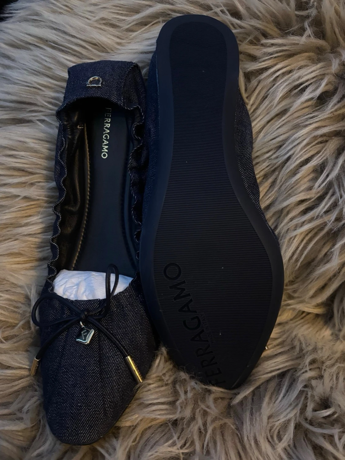 Mörkblå ballerinaskor från Ferragamo - 3