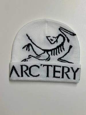 Arcteryx Mössa  - Helt ny aldrig använd. Storlek: One Size. Snabb frakt