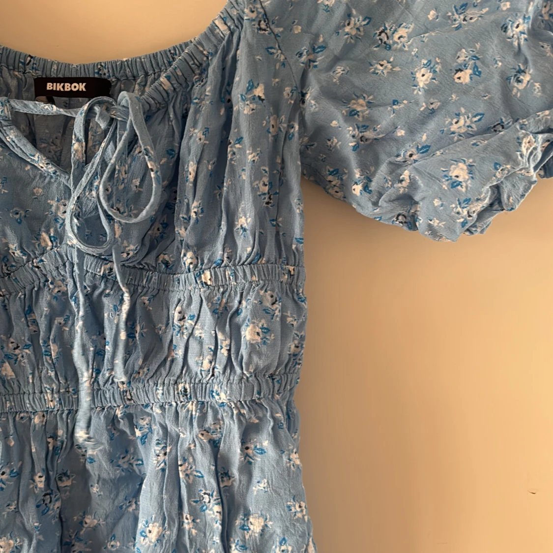 Gullig klänning! - 1