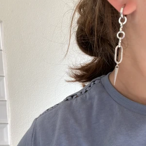 L8H/lottahasselblad örhänge i bra skick!  - Et silver örhänge i bra skick!, kan diskutera pris!