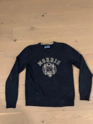Morris tröja  - Mörkblå Morris tröja mycket bra skick