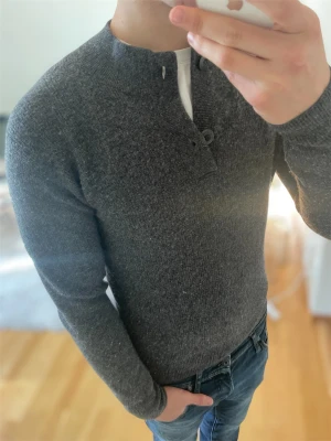 Grå stickad tröja Marc O'Polo - Skick 8/10✅