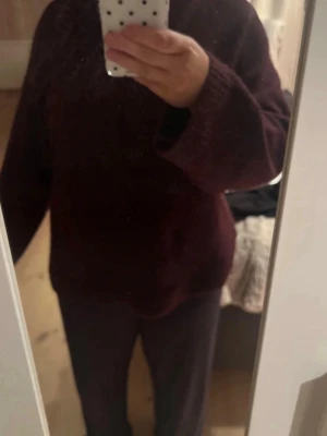 stickad tröja - röd stickad tröja från gina i bra skuck