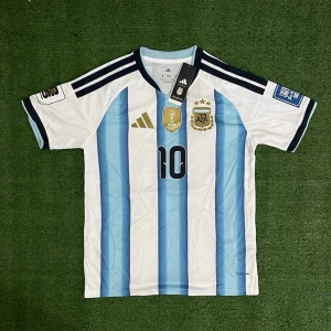 Argentina VM 2026 - Messi - Säljer denna riktigt snygga tröjan för ett riktigt bra pris! Skriv till om ni är intresserade eller har några funderingar kring tröjan.