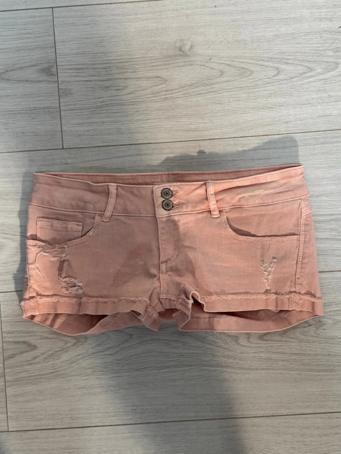 Ljusrosa jeansshorts  - 2