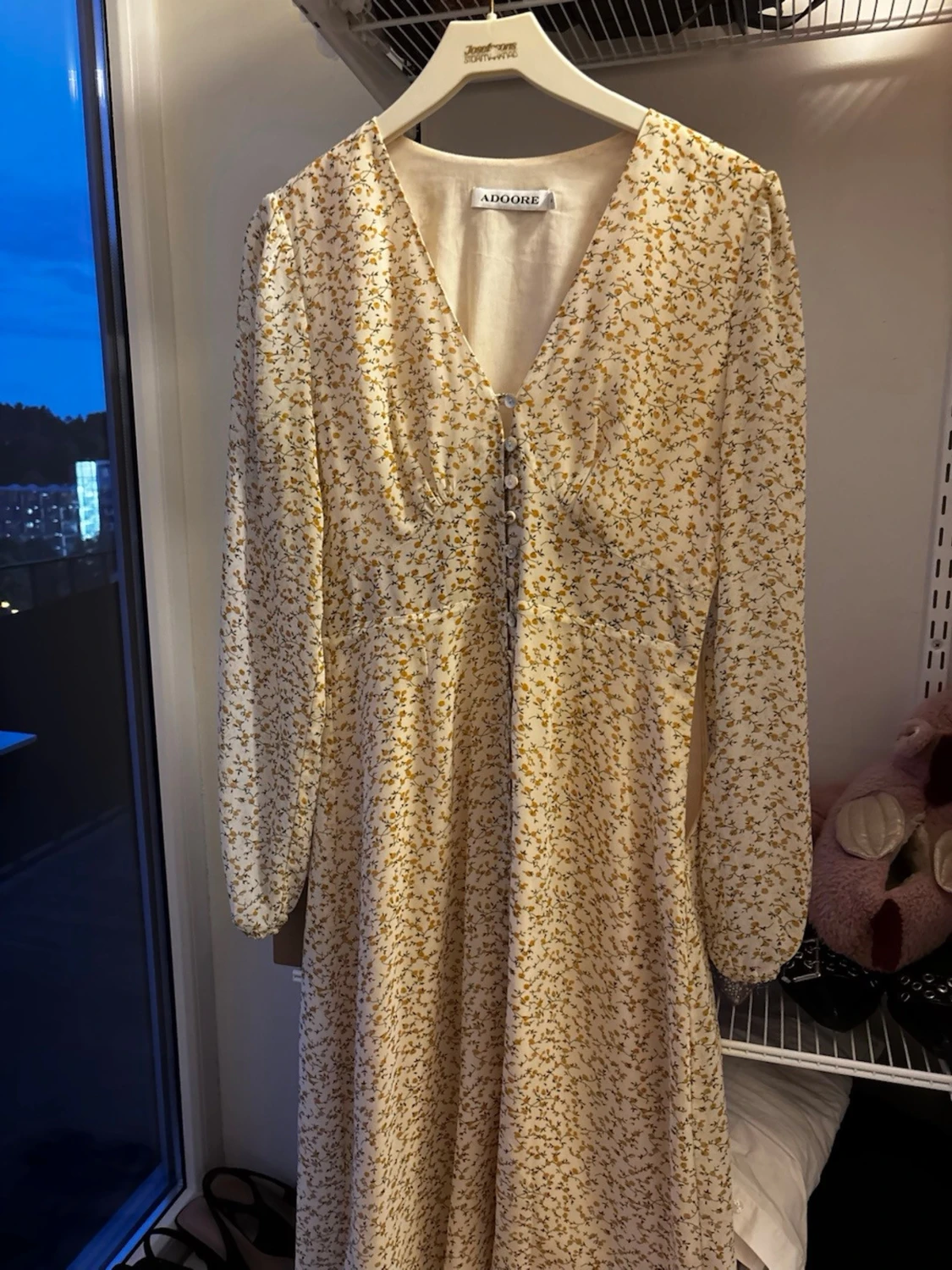 Blommig långklänning från Adoore