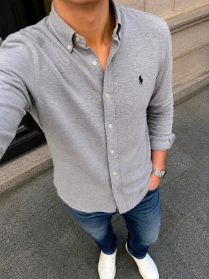 Ralph Lauren skjorta - Supersnygg Ralph Lauren skjorta i storlek Medium. Superbra skick, skriv om du har några frågor 🤩