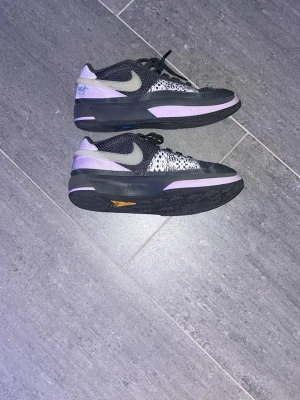 Ja 1 Personal Touch - Ganska använda men inte slitna alls, för små för mig nu därför säljer jag dom. Pris kan diskuteras 