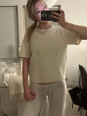 Trekvarts stickad tröja  - Superfin trekvarts tröja💕