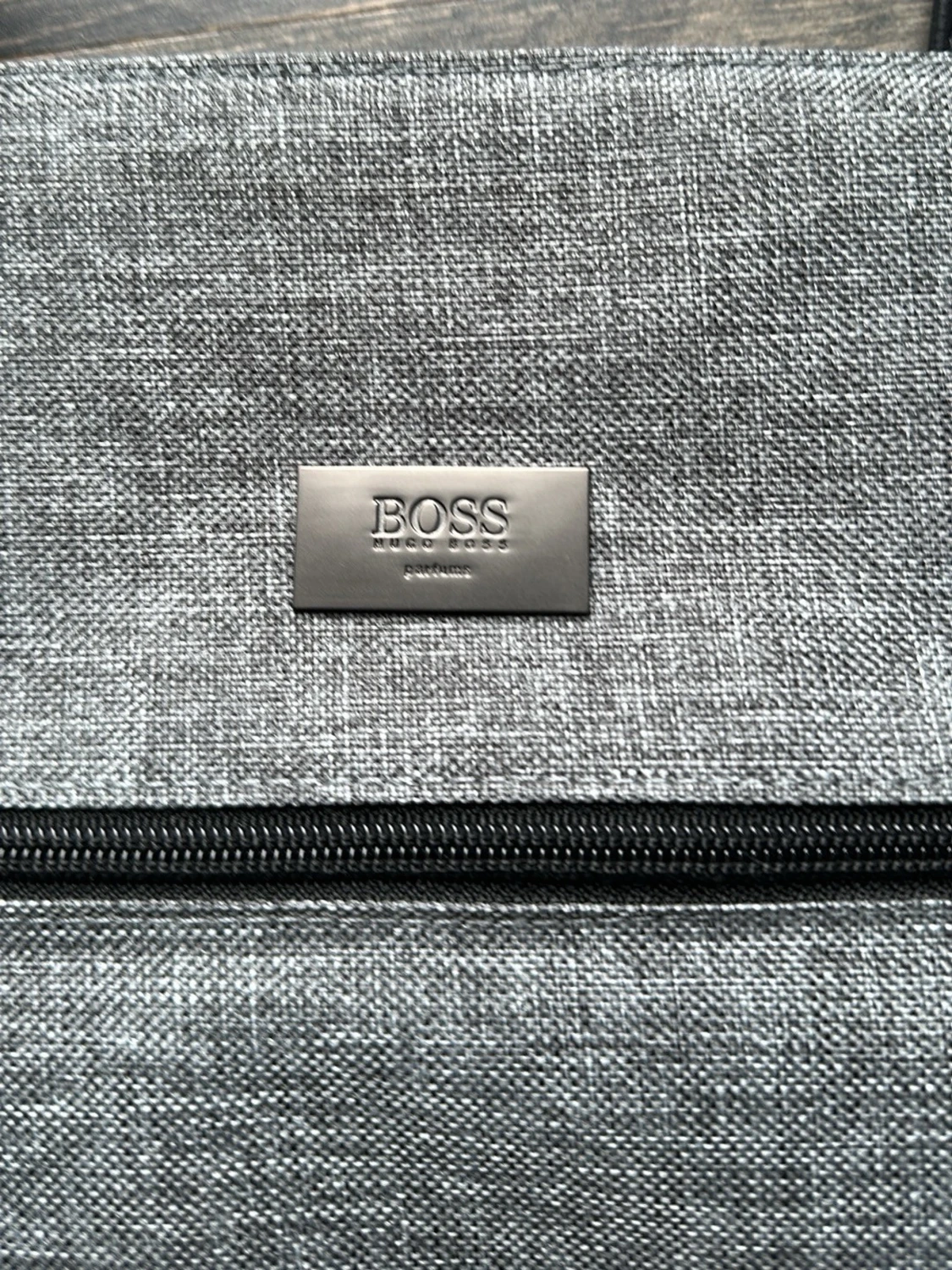 Grå axelväska från BOSS - 1