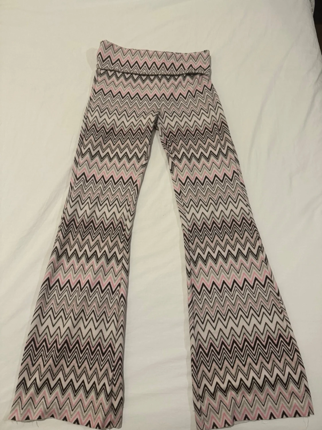 Mönstrade bootcut leggings i rosa och brunt - 2