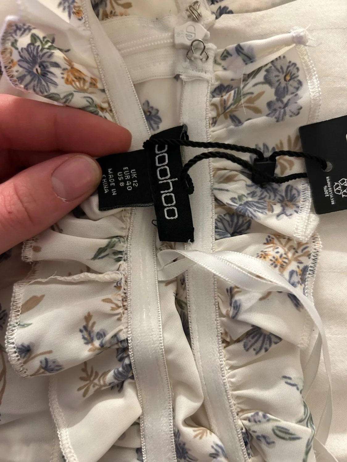 Blommig långklänning från Boohoo - 1