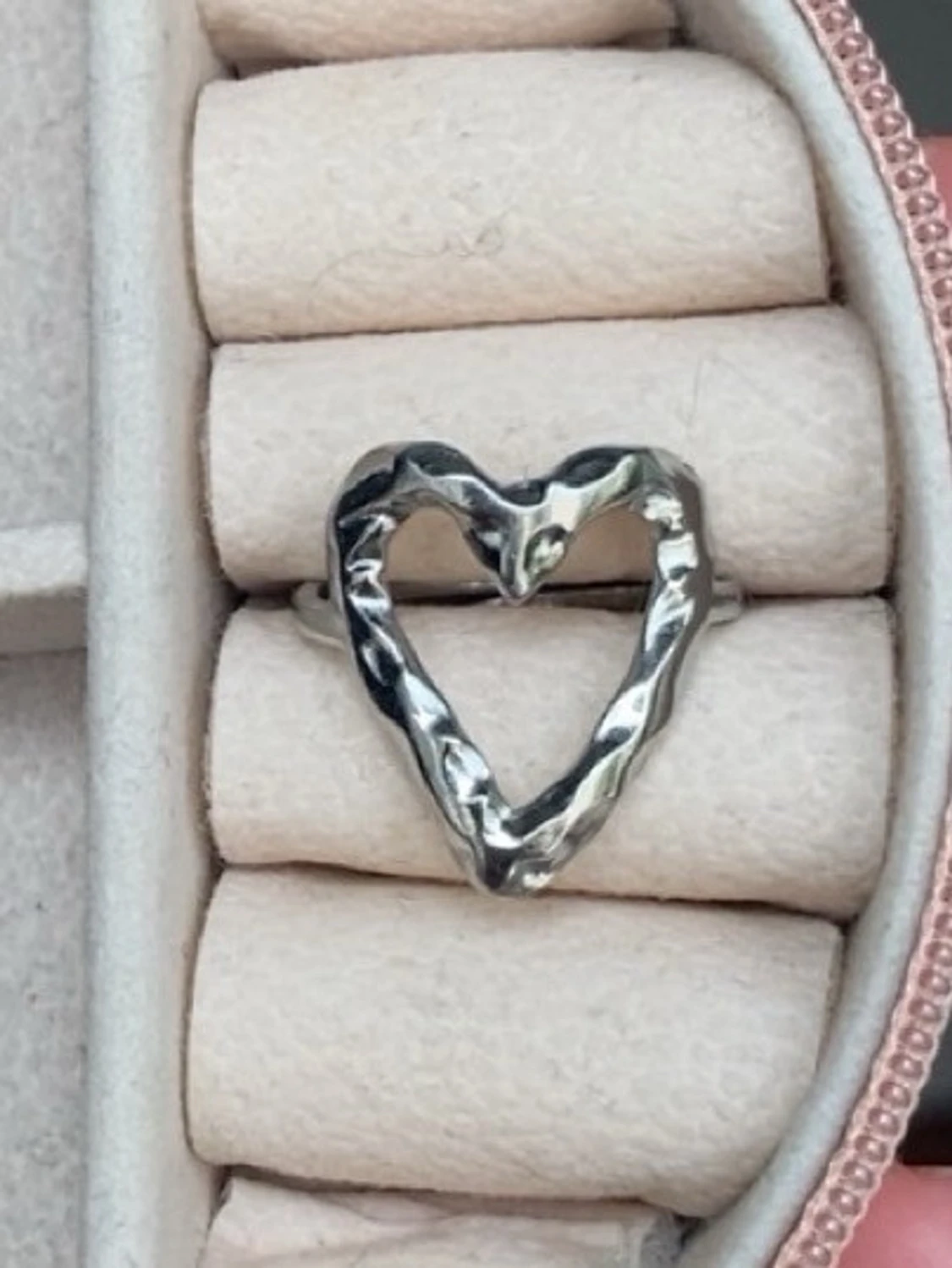 Hjärtformad ring
