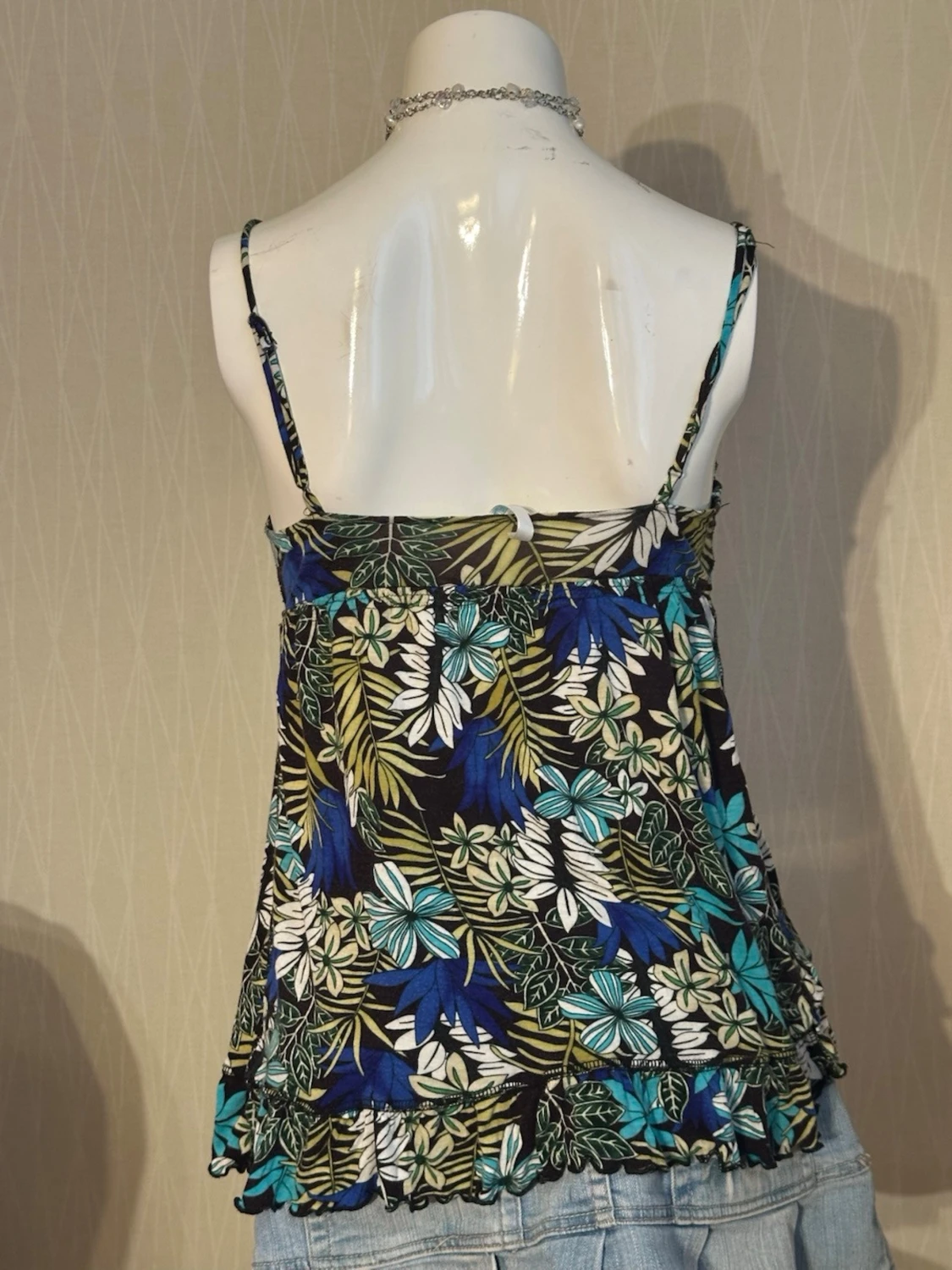 Blommig linnetopp med volangkant - 2