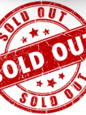 Vit t-shirt från Replay med rutig logga - Säljer nu en Vit Replay T-shirt i storlek Herr S. Den är i väldigt fint skick. Väldigt skönt matrial, mjuk och härligt. Tröjan har ett snyggt rött tryck över bröstet som är väldigt unikt. Det är även ett R som står för Replay uppe vid kragen som är en snygg detalj. Som vanligt tveka inte och höra av dig  Skickar inom 24timmar som vanligt 🚚😉