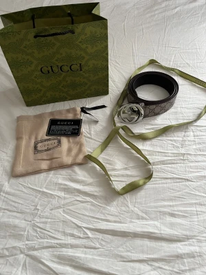 Helt ny påse ingår plus hållgörare - Snygg