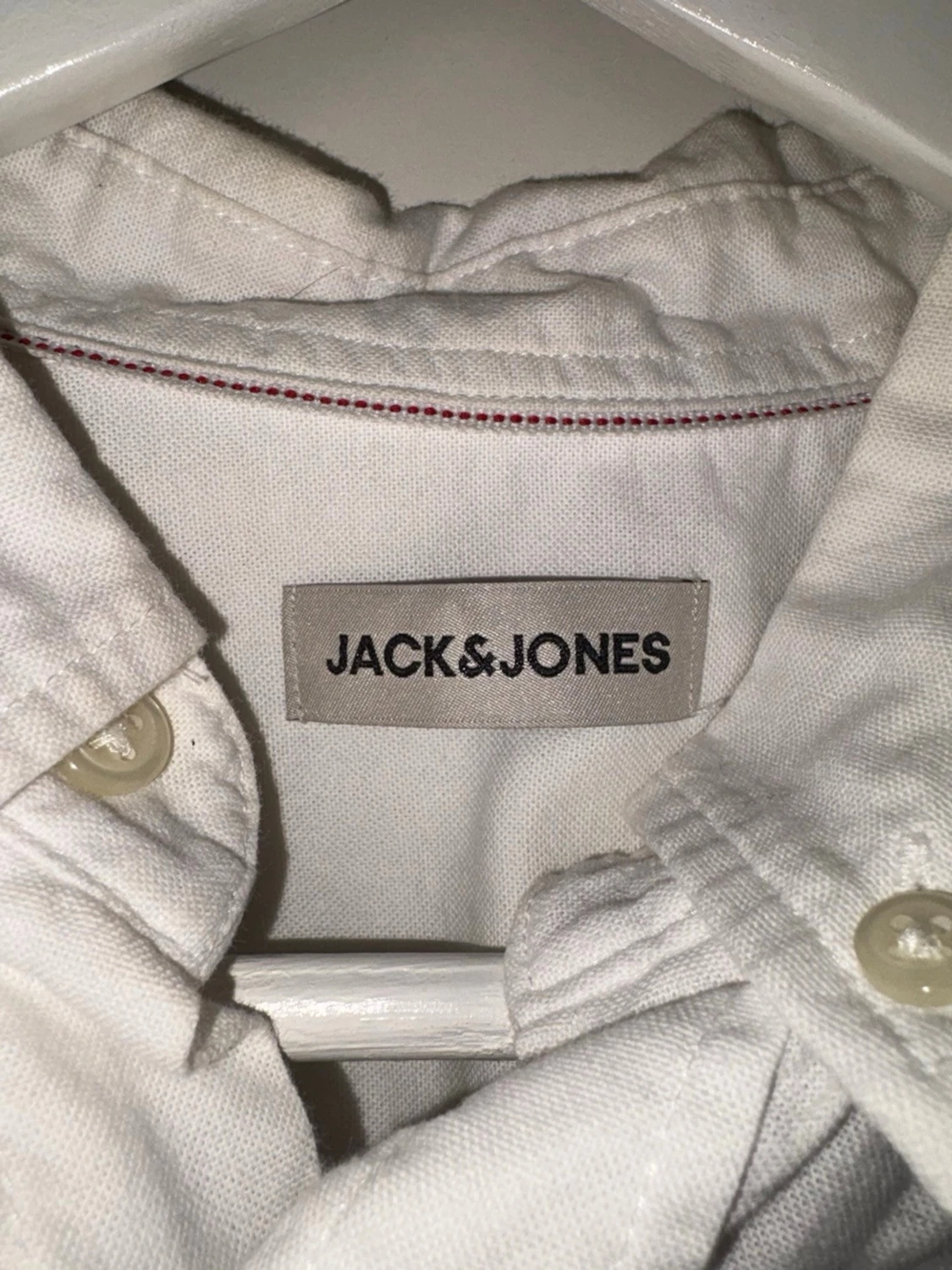 Vit skjorta från Jack & Jones - 1