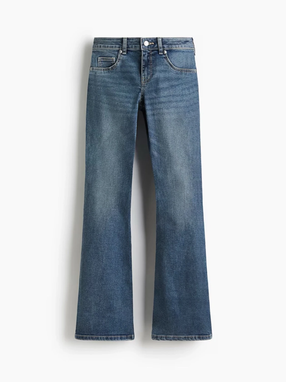 Blå lågmidjade jeans med detaljerade fickor