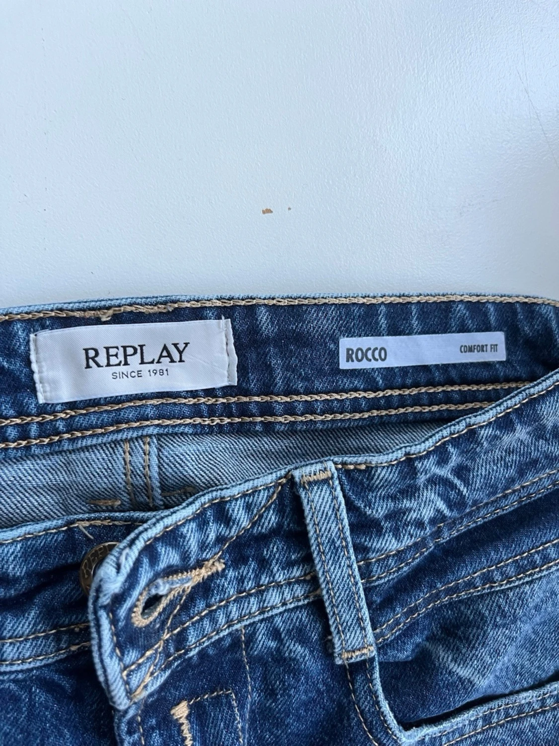 Blå raka jeans från Replay - 1