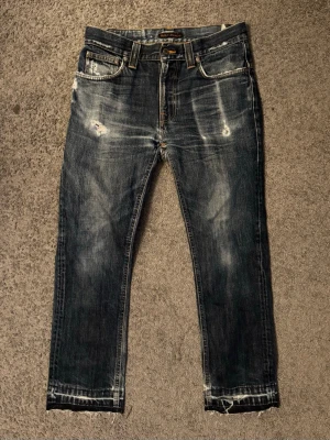 Nudie Jeans - Tja säljer nu ett par Nudie jeans i storlek W31. Pris är ej hugget i sten, hör av er i dm vid funderingar 🙌