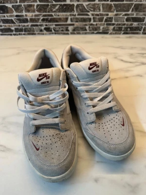 Nike SB Force 58 vita sneakers - Nike SB Force 58 sneakers storlek 42