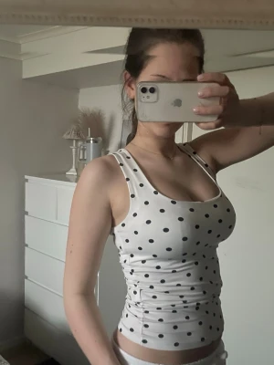 Prickig blus - Använda litegrann men bra skick💕💕 Kontakta mig för fler bilder🤗🤗