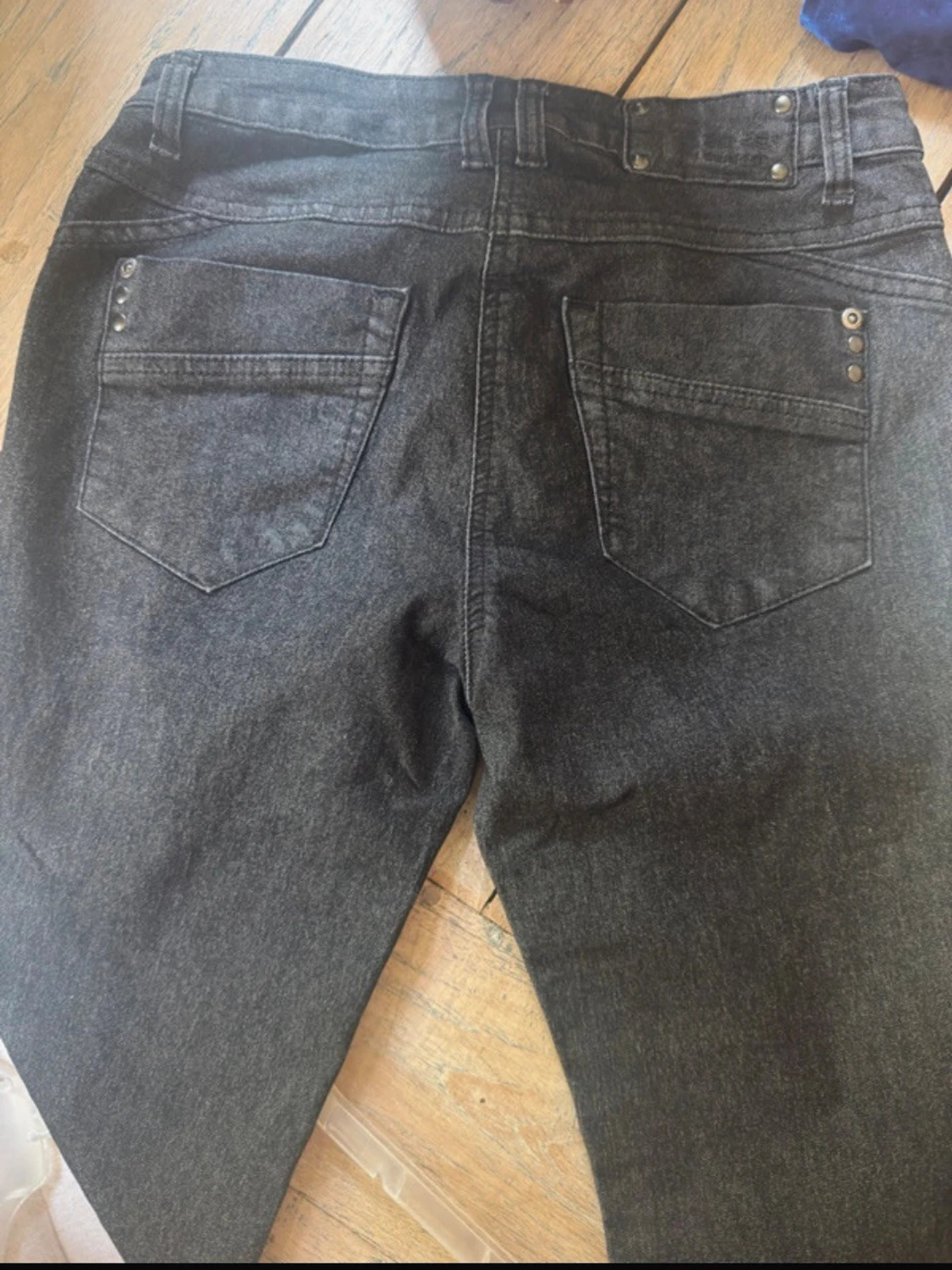 Svarta raka jeans med fem fickor - 1